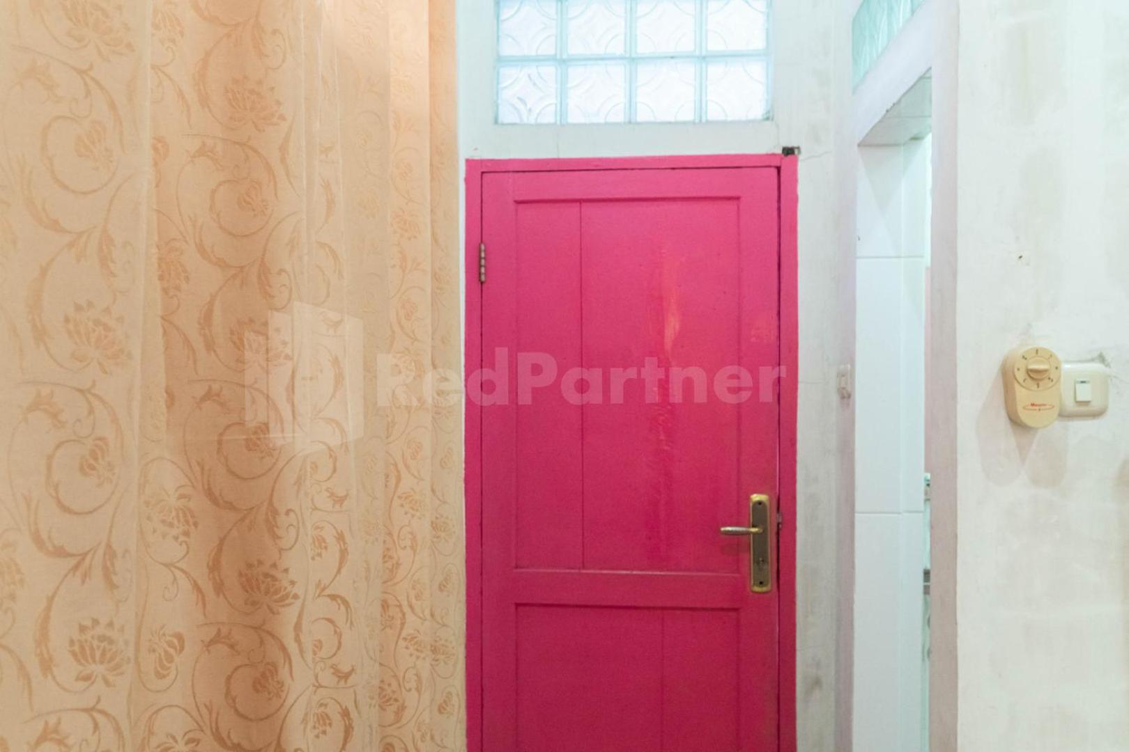 Asri Residence Near Jalan Iskandar Muda Medan Mitra Reddoorz Exterior photo